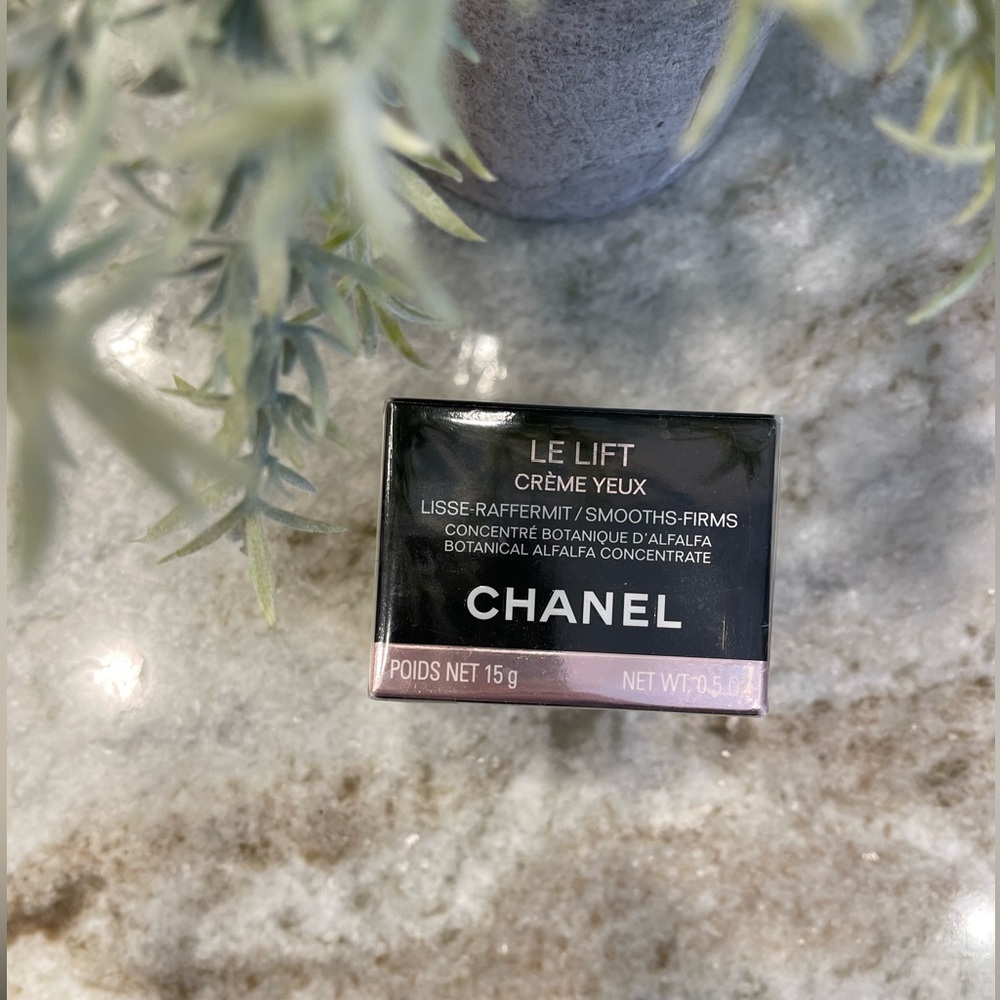Chanel Le Lift Creme Yeux